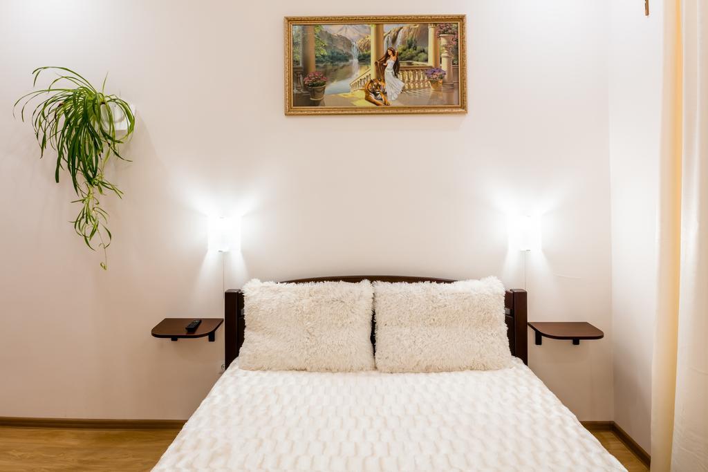 Apartment On Khmelnytskogo Street Lviv Eksteriør billede
