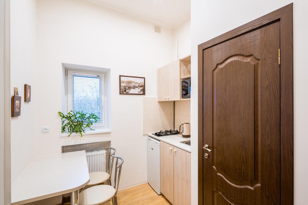 Apartment On Khmelnytskogo Street Lviv Eksteriør billede